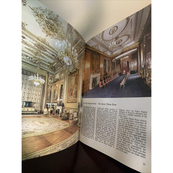Windsor Castle Vintage 1972 Booklet - Picture 3 of 5